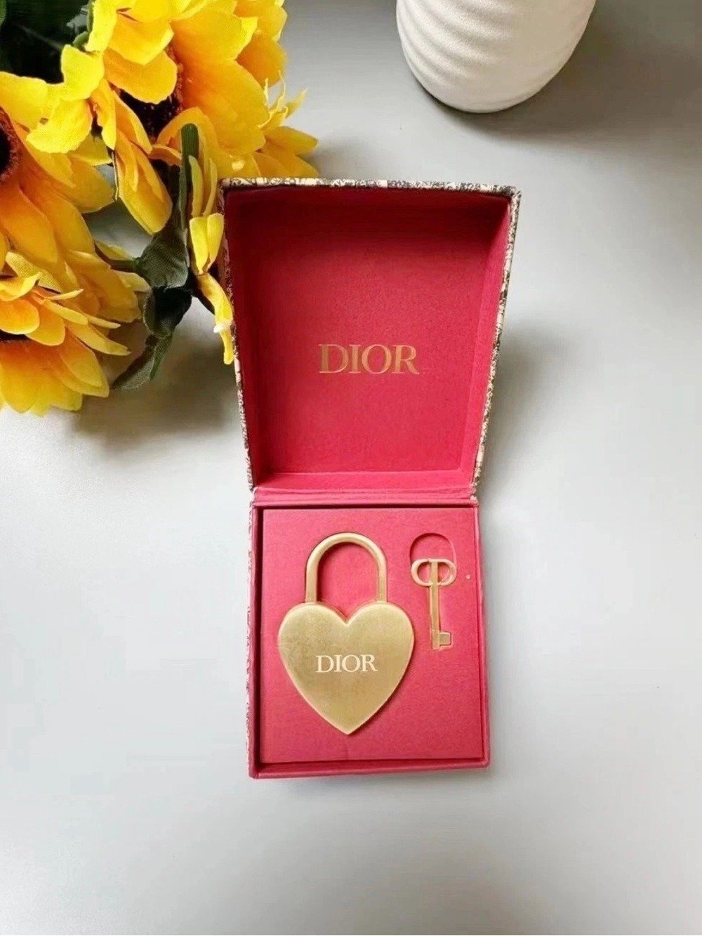 Dior Gold Heart Padlock with Key in Box Novelty limited Edtion - Picture 3 of 5